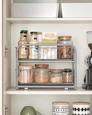 Songmics Kitchen Organiser, 2 ulosvedettävää laatikkoa kaappeihin, Pinottava lukitusjärjestelmä, keittiöön, kylpyhuone, hopea KCS017E01 - Image 3